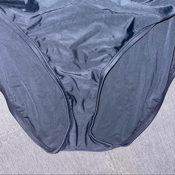 Merona Medium One Piece Swimsuit - Picture 4 of 7